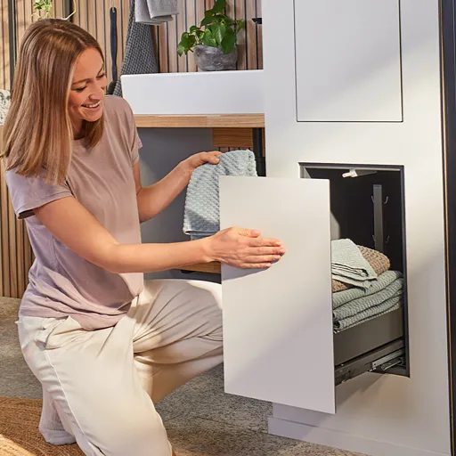 push-to-open-handleless-cabinets